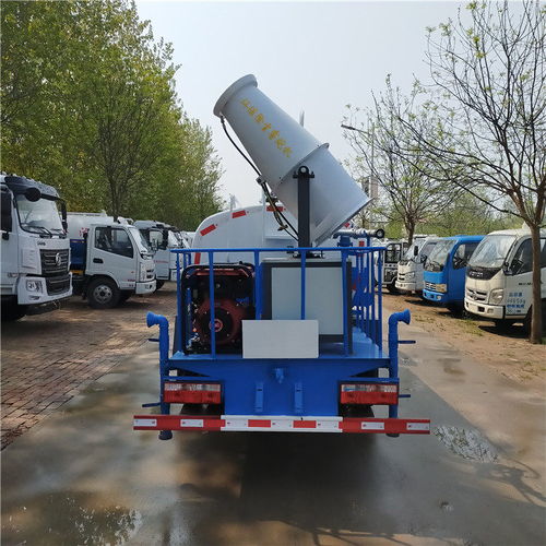 城市清洁守护者 多功能洒水车与雾炮车的革新与应用